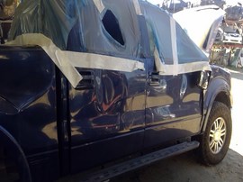 2011 FORD F-150, NAVY BLUE, LARIAT MODEL, CREW CAB, 5.0L, AT, 4WD.   F26519
